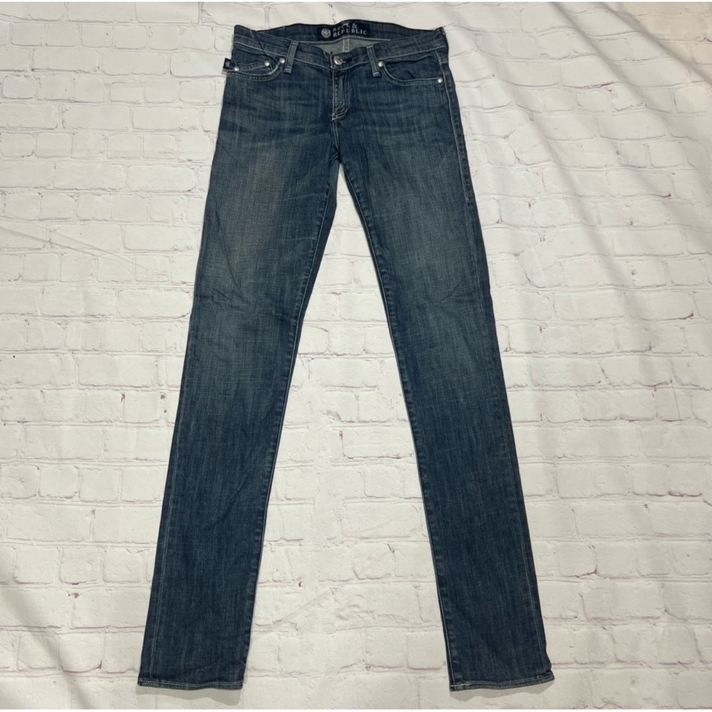 ROCK & REPUBLIC Jeans Straight Skinny Fit mid rise women’s size 27 inseam 33.5.